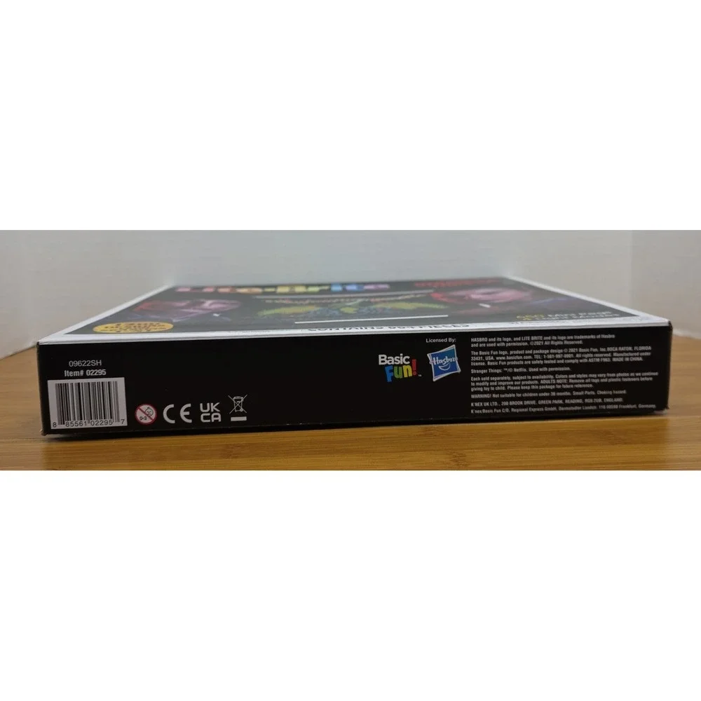 Netflix Stranger Things Lite Brite Season 1-4 2022 664 Pieces 12 HD Templates